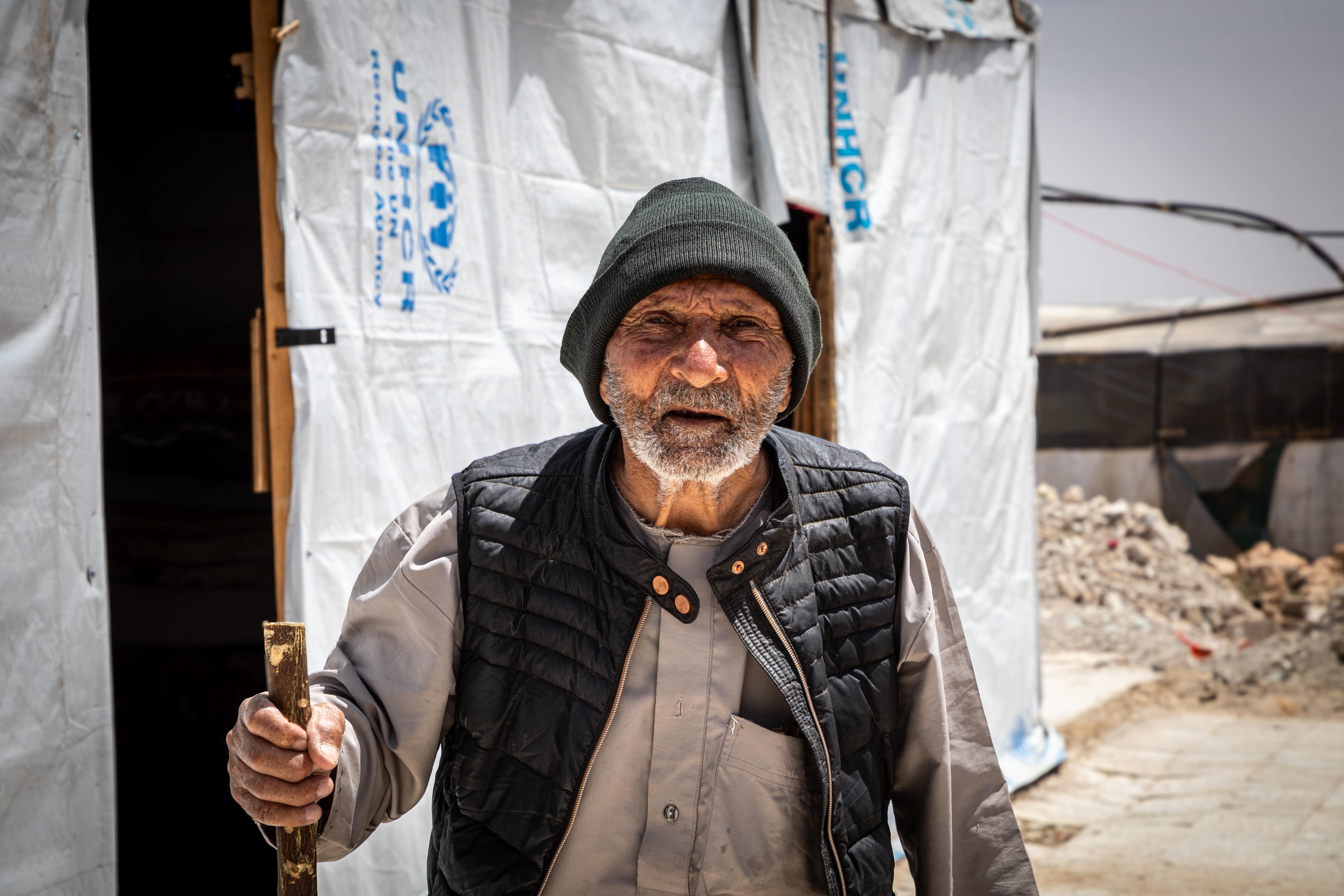 At 103 years old, Syrian refugee Jassim returns home after the fall of the Assad regime. 